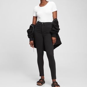 GAP Sky High Rise Universal Jegging with Washwell